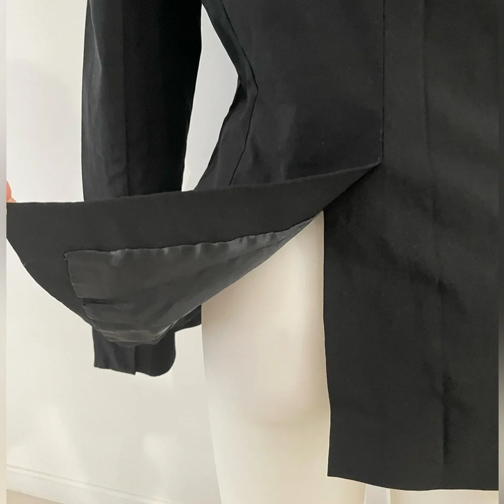 Cue City Button Basic Blazer - Picture 6 of 8